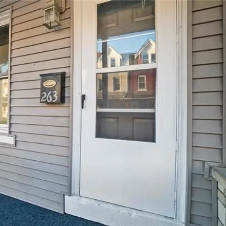 Image 4 - Italian American Bocce Association, 271 East Elm Street, Allentown, PA 18109, USA - Townhouse for sale