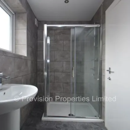 Image 7 - Well Close Rise, Arena Quarter, Leeds, LS7 1HT, United Kingdom - Townhouse for rent