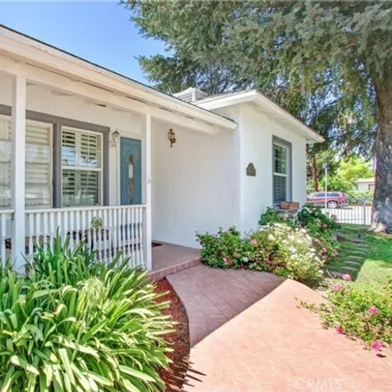 Buy this 3 bed house on Alley 80061 in Los Angeles, CA 91423