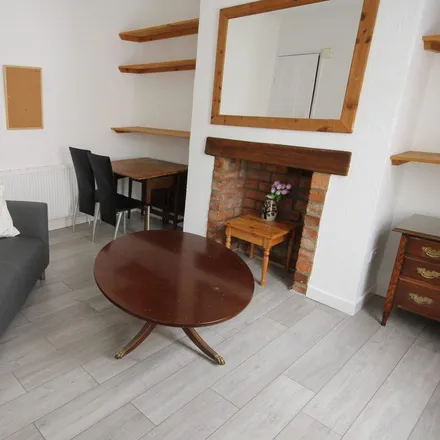 Rent this 2 bed townhouse on Paisley Road in Leeds, LS12 3LA