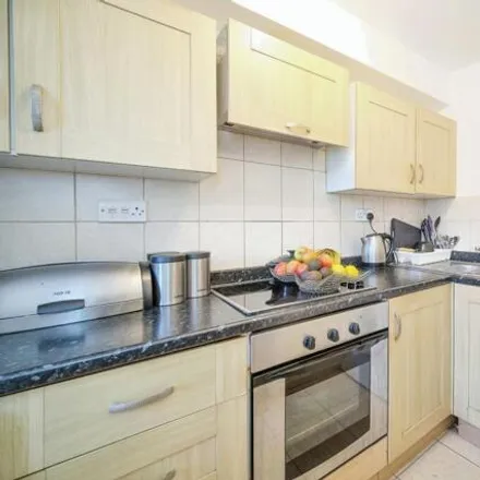 Image 3 - Boxford Ridge, Easthampstead, RG12 7EQ, United Kingdom - Apartment for sale