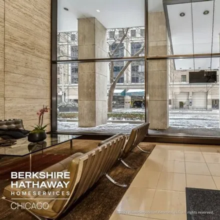 Image 2 - The Plaza on DeWitt, 260 East Chestnut Street, Chicago, IL 60611, USA - Condo for sale