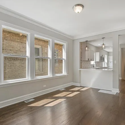 Image 7 - 1724 West 90th Place, Chicago, IL 60620, USA - House for sale