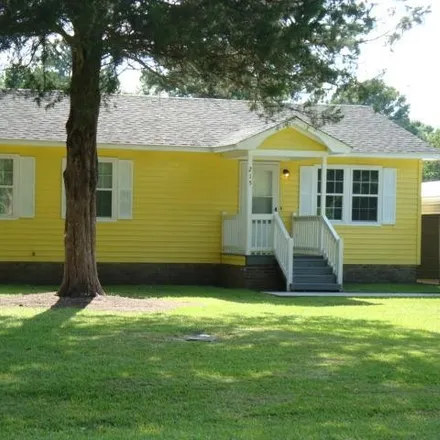 Buy this 3 bed house on 215 Memorial Avenue in Concord Estates, Sumter County
