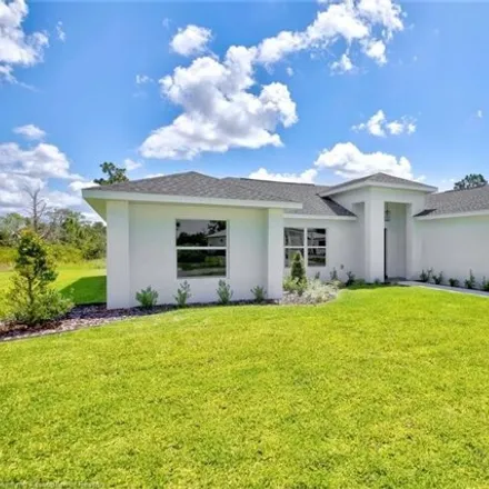 Buy this 3 bed house on 5810 Columbus Blvd in Sebring, Florida