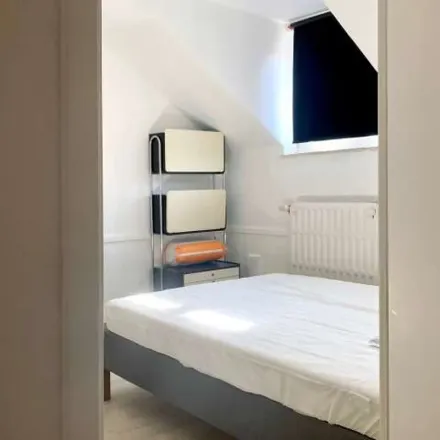 Rent this 1 bed apartment on Rue du Trône - Troonstraat 247 in 1050 Ixelles - Elsene, Belgium