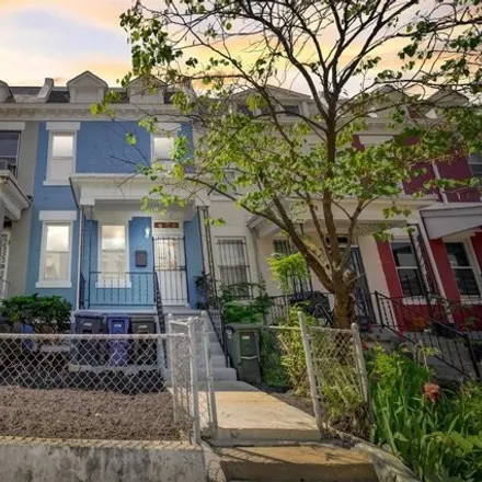Rent this 4 bed townhouse on 768 Columbia Road Northwest in Washington, DC 20009