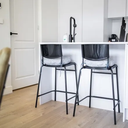 Rent this 1 bed apartment on Nieuwe Binnenweg 304A in 3021 GT Rotterdam, Netherlands