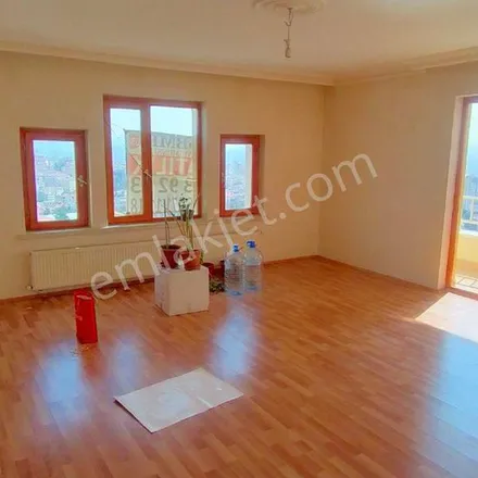 Rent this 3 bed apartment on Nazar Apartmanı in Barış Yolu Caddesi 5, 06010 Keçiören
