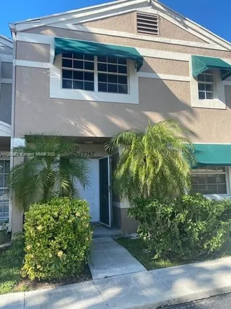 Rent this 3 bed townhouse on Southwest 52nd Place in Cooper City, FL 33330