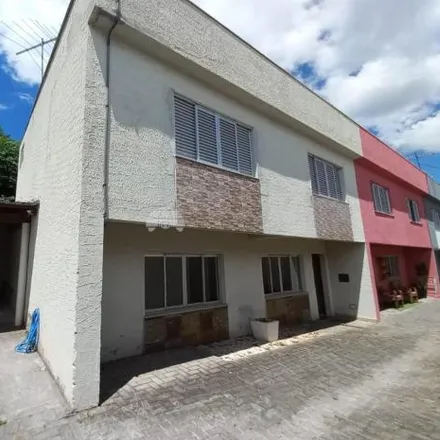 Rent this 3 bed house on Rua Doutor Flávio Zétola in São Domingos, São José dos Pinhais - PR