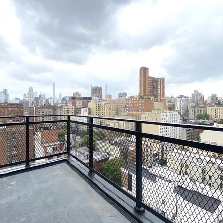 Rent this 2 bed apartment on 240 East 82nd Street in New York, NY 10028