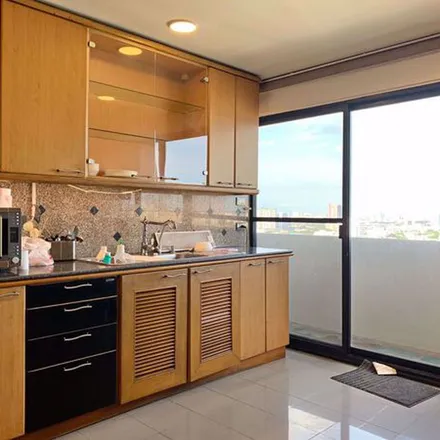 Image 1 - Casa Viva Condominium, Soi Ekkamai 12, Vadhana District, Bangkok 10110, Thailand - Apartment for rent