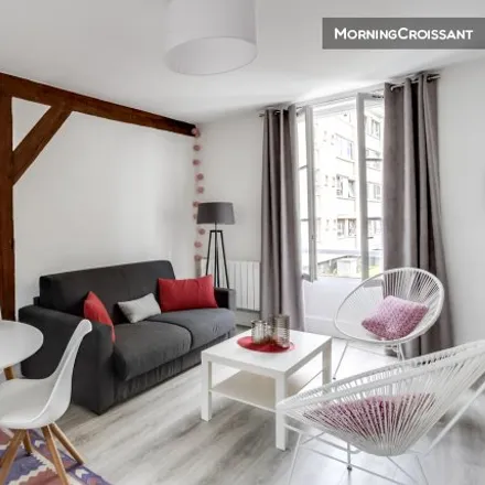 Rent this 1 bed apartment on Fontainebleau in Centre, FR