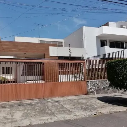 Buy this 5 bed house on Calle Mexicaltzingo 2391 in Obrera, 44150 Guadalajara