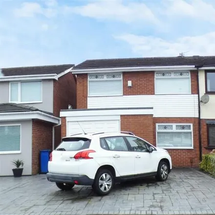 Buy this 3 bed duplex on Field's End in Knowsley, L36 5YQ