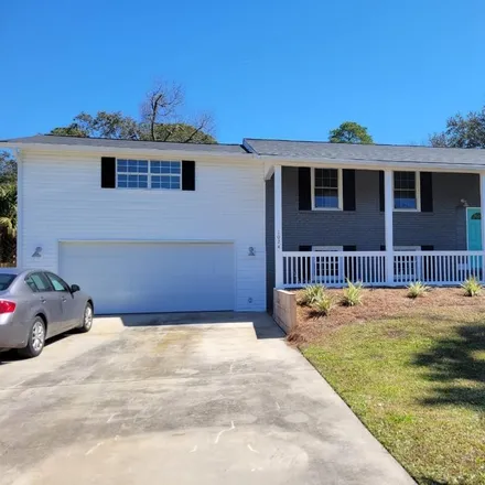 Rent this 4 bed house on 1026 Cheryl Street in Whitemarsh Island, Chatham County