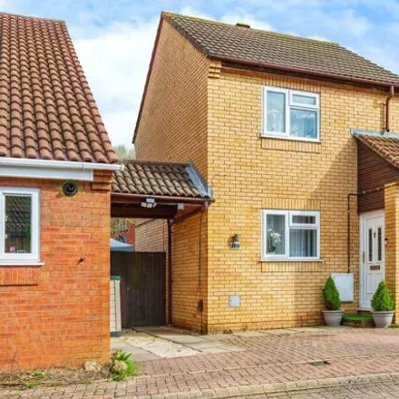 Buy this 2 bed house on Hunsbury Green in Upton Meadows, NN4 9UL