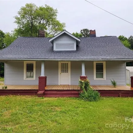 Buy this 3 bed house on 1093 North Salisbury Avenue in Spencer, Rowan County