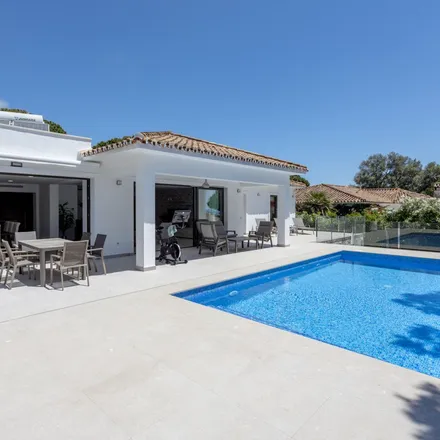 Buy this studio house on Artola in Autovía del Mediterráneo, Marbella