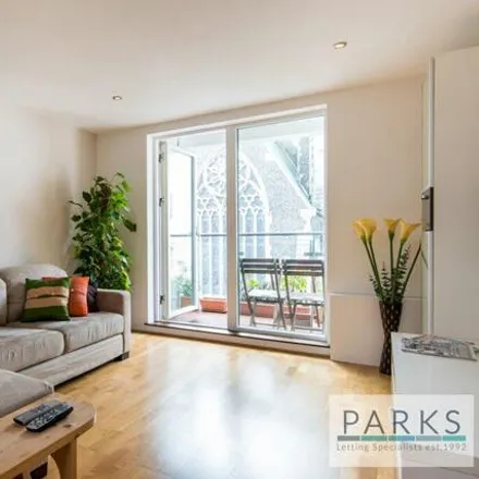 Rent this 2 bed room on L'Aperitivo in 74 West Street, Brighton