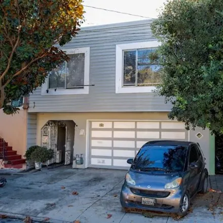 Buy this 6 bed house on 1179 Palou Avenue in San Francisco, CA 94188