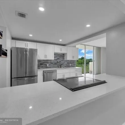 Buy this 2 bed condo on 11111 Biscayne Boulevard in Courtly Manor, North Miami