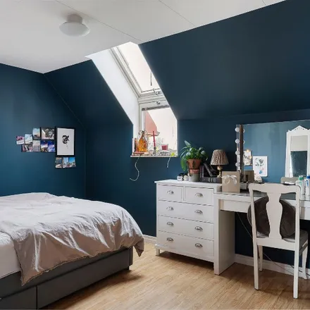Rent this 7 bed apartment on Södergatan 16 in 245 31 Staffanstorp, Sweden