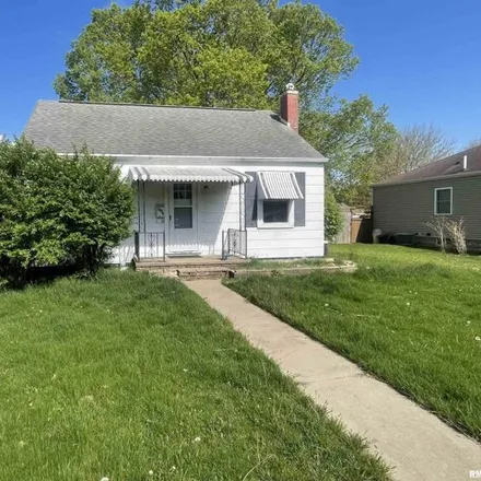 Buy this 2 bed house on 686 West Wilmot Street in Chillicothe, Peoria County