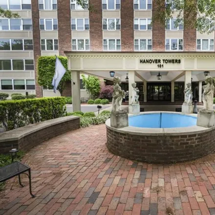 Buy this 1 bed condo on 101 South Hanover Avenue in Lexington, KY 40502