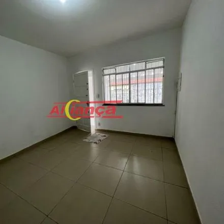 Buy this 2 bed house on Rua Décio Antônio Ferroni in Vila Zamataro, Guarulhos - SP