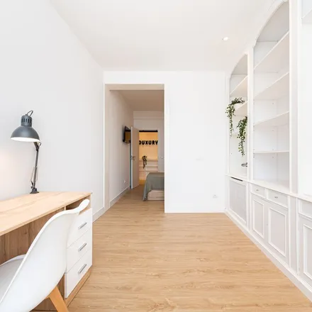 Rent this 1 bed apartment on Sagardoy Abogados in Calle de Tutor, 28008 Madrid