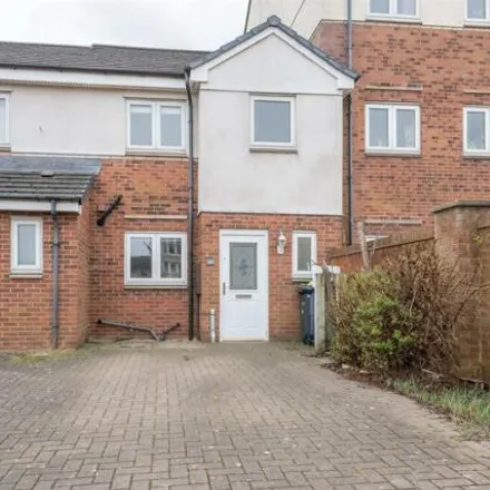 Buy this 3 bed townhouse on Grebe Close in Gateshead, Tyne y Wear