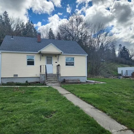 Buy this 2 bed house on 208 East Harrison Street in Colfax, WA 99111