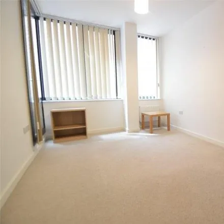 Image 4 - Roger Platt, Queen Street, Maidenhead, SL6 1NF, United Kingdom - Apartment for rent