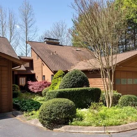 Buy this 3 bed condo on 401 Woodfield Drive in Buncombe County, NC 28803