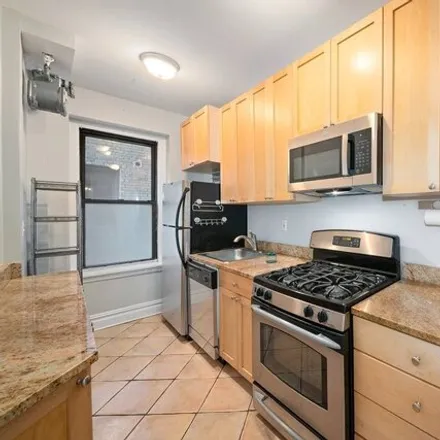 Image 3 - 514 Cathedral Parkway, New York, NY 10025, USA - Condo for sale