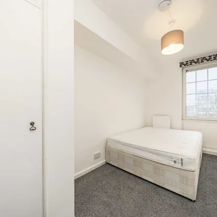 Rent this 4 bed apartment on 48 Hewlett Road in London, E3 5ND