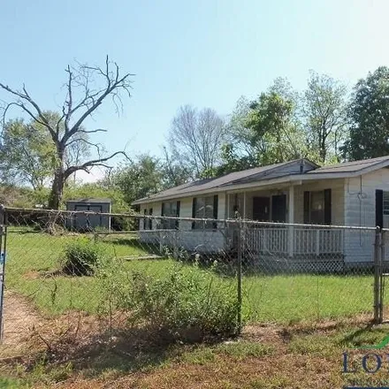 Buy this 3 bed house on 1354 Harvey Boulevard in Kilgore, TX 75662