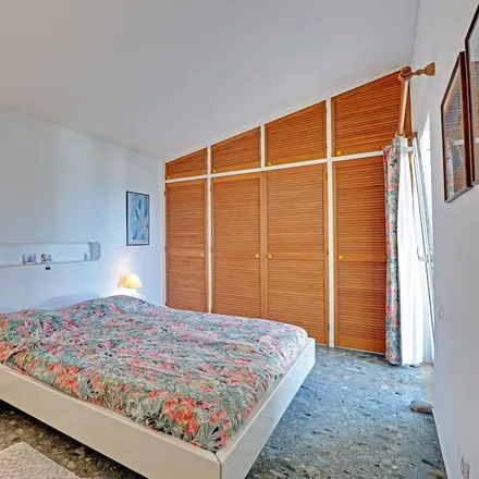 Rent this 3 bed house on 8600-124 Distrito de Évora