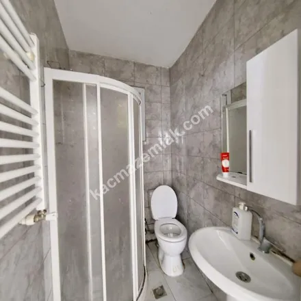 Image 1 - Çeşme Sokağı, 34840 Maltepe, Turkey - Apartment for rent