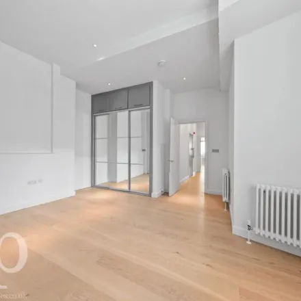 Rent this 1 bed apartment on Eat Tokyo in 27 Catherine Street, London