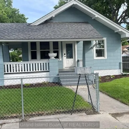 Buy this 3 bed house on 724 W 10th St in Grand Island, Nebraska