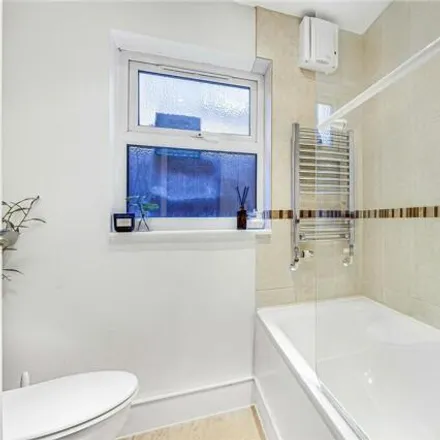 Image 7 - Querrin Street, London, SW6 2RF, United Kingdom - Apartment for sale