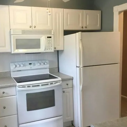 Buy this 1 bed condo on Florence Tollgate Road 2 in Florence Township, NJ 08518