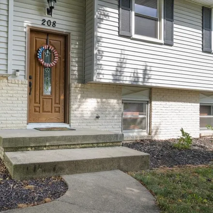 Image 2 - 208 Edwards Drive, Normal, IL 61761, USA - House for sale