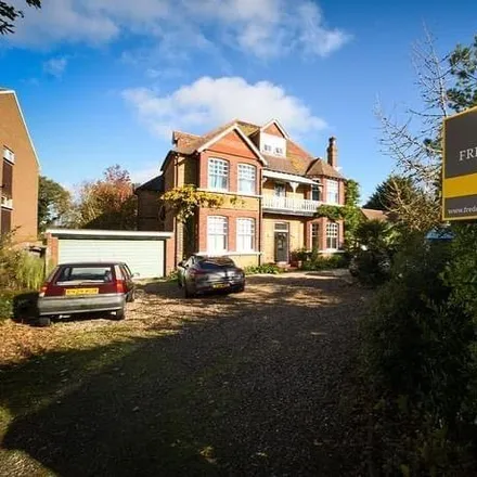 Rent this 8 bed house on Alpha House Dental Practice in 14 Alpha Road, Birchington