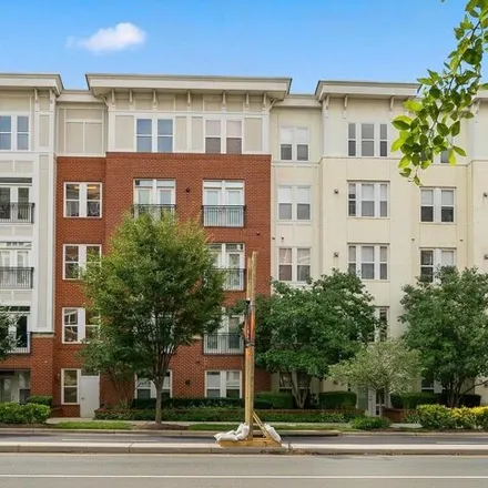 Rent this 1 bed apartment on Halstead at the Metro 1 in 2655 Prosperity Avenue, Merrifield