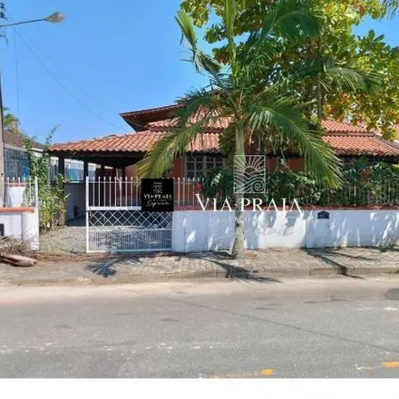 Image 2 - Rua Londrina, Centro, Balneário Piçarras - SC, 88380, Brazil - House for sale