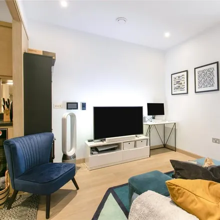 Rent this studio apartment on 5 New Union Square in Nine Elms, London